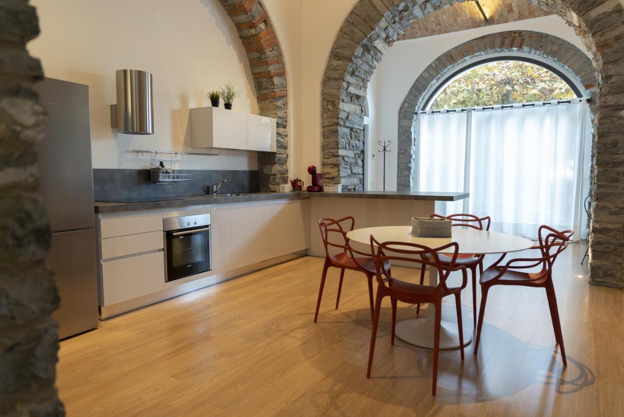 I Platani Villa Lezzeno Bagian luar foto